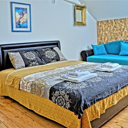 Central Apartment Нікшич Екстер'єр фото