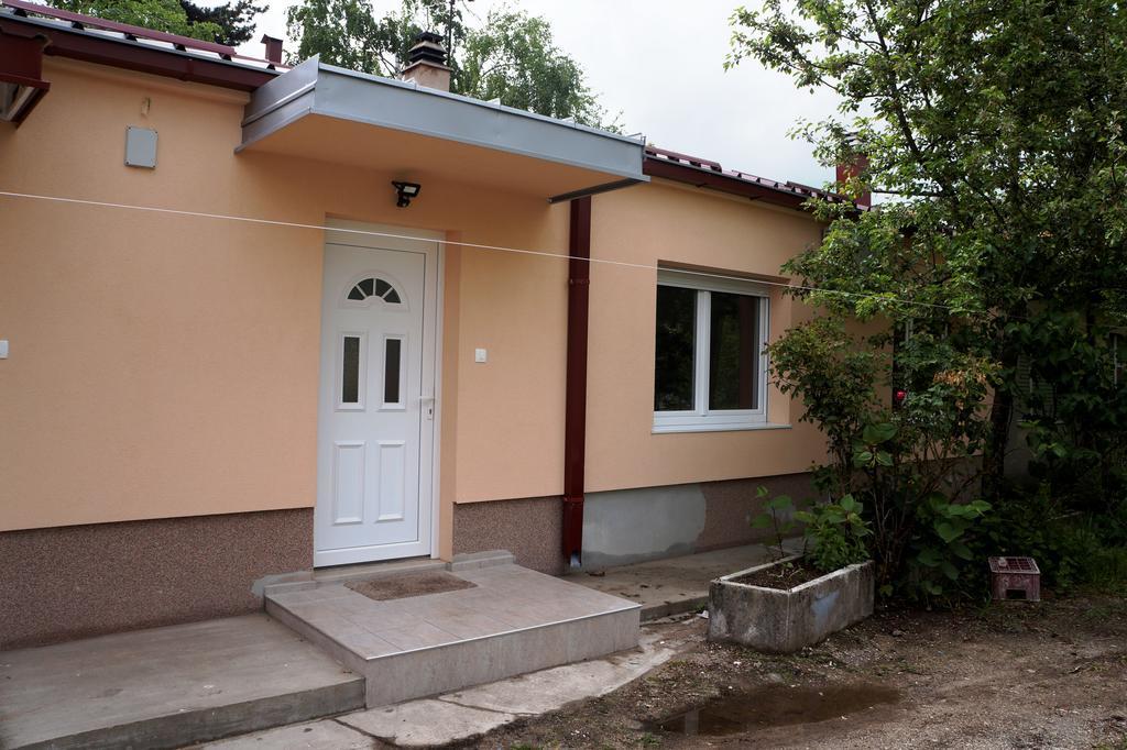 Central Apartment Нікшич Екстер'єр фото