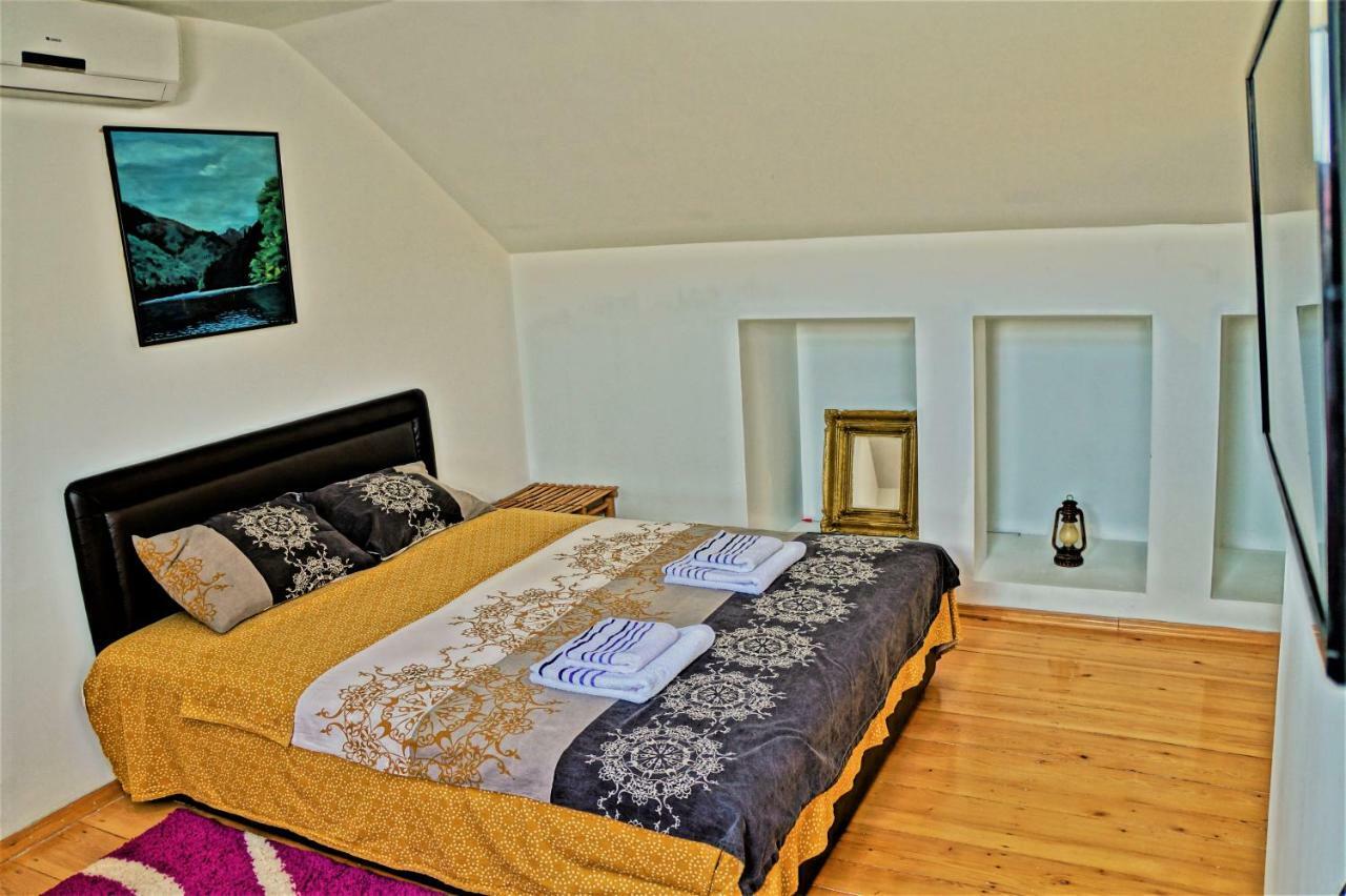 Central Apartment Нікшич Екстер'єр фото